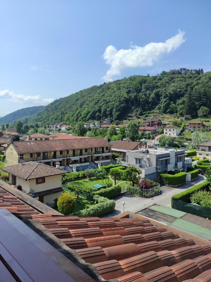 Residenza Tiziana Apartment Luino Bagian luar foto