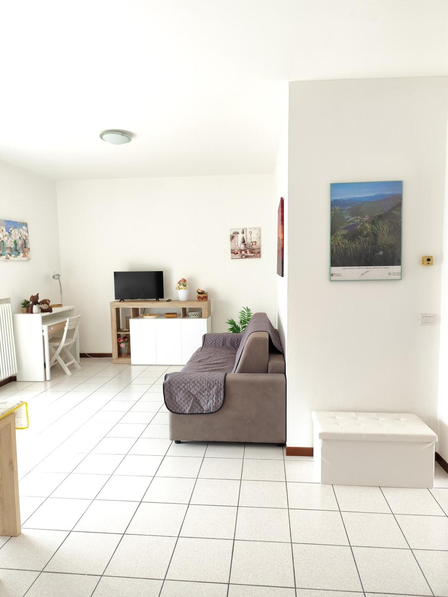 Residenza Tiziana Apartment Luino Bagian luar foto